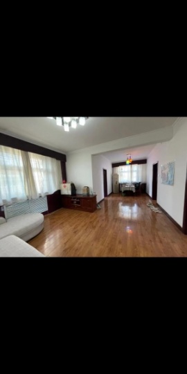 房屋布局合理，適合一家人居住。