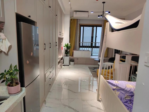 淇河建業(yè)壹號城邦一室出租，精裝修 拎包入住，家具家電全新